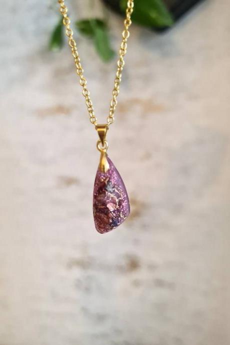 Pink Orgone Pendant Necklace / Healing energies with crystals